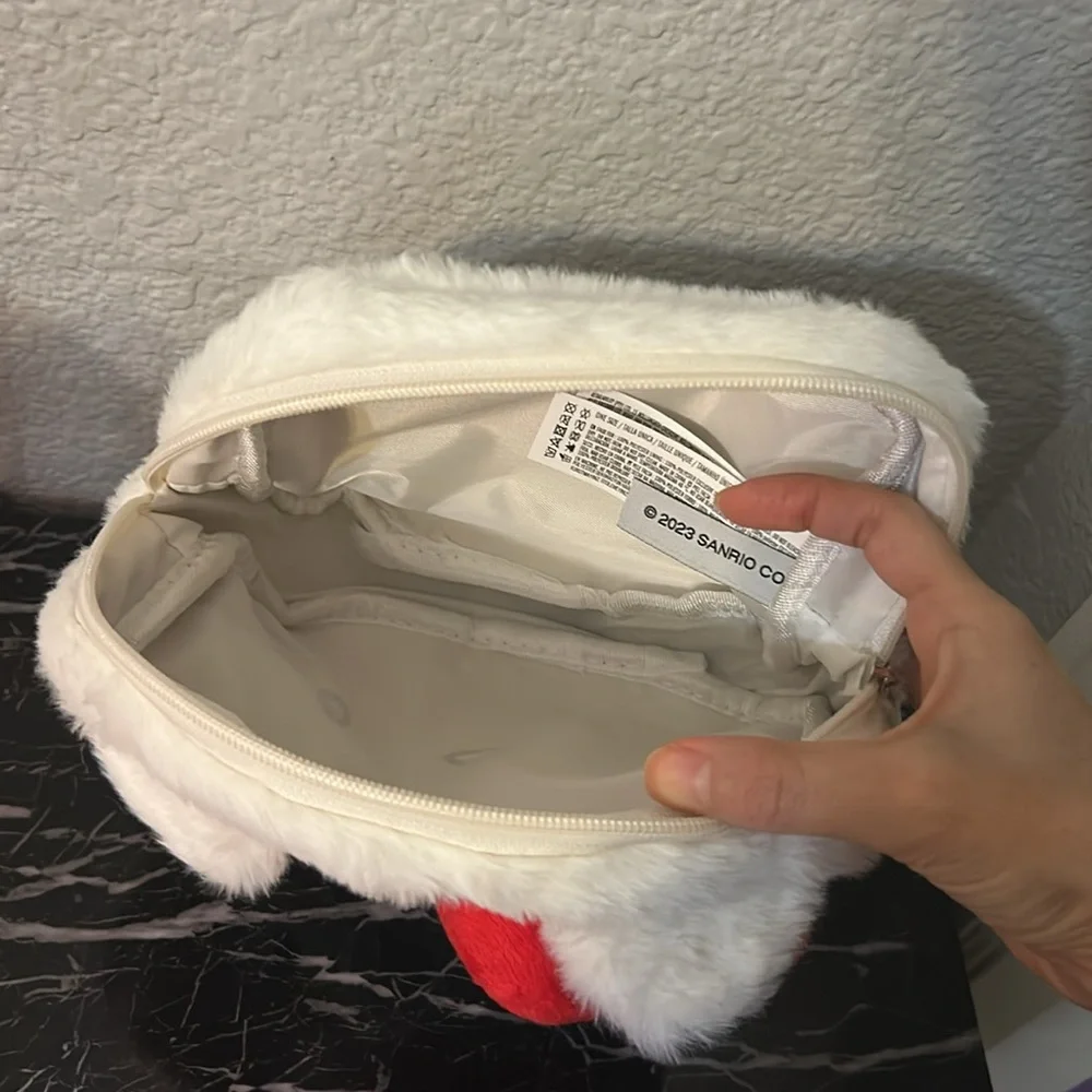 Forever 21 x Sanrio Hello Kitty plush makeup bag NWT
